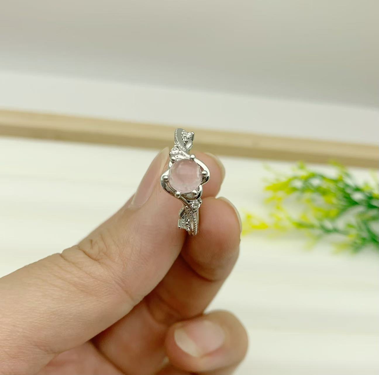 (2개) 패션 새로운 S 다이아몬드 핑크 크리스탈 여성 링 틈새 디자인 라이트 럭셔리 하이 엔드 루즈 링