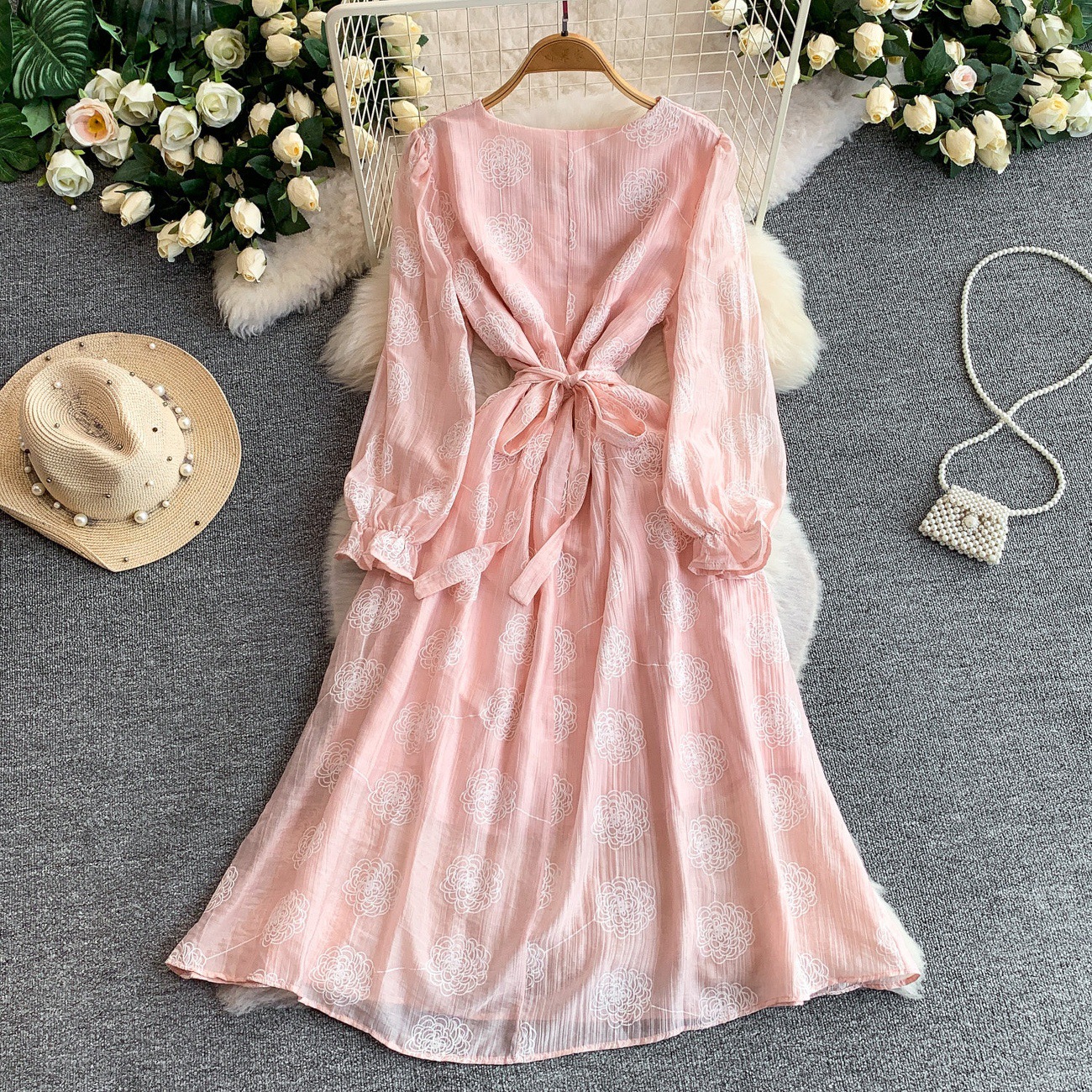 Women's plus Size Loose Fitting V Neck Dress Elegant Embroidered Knee Length Skirt 2026 New Style Gentle_ecoleips.com