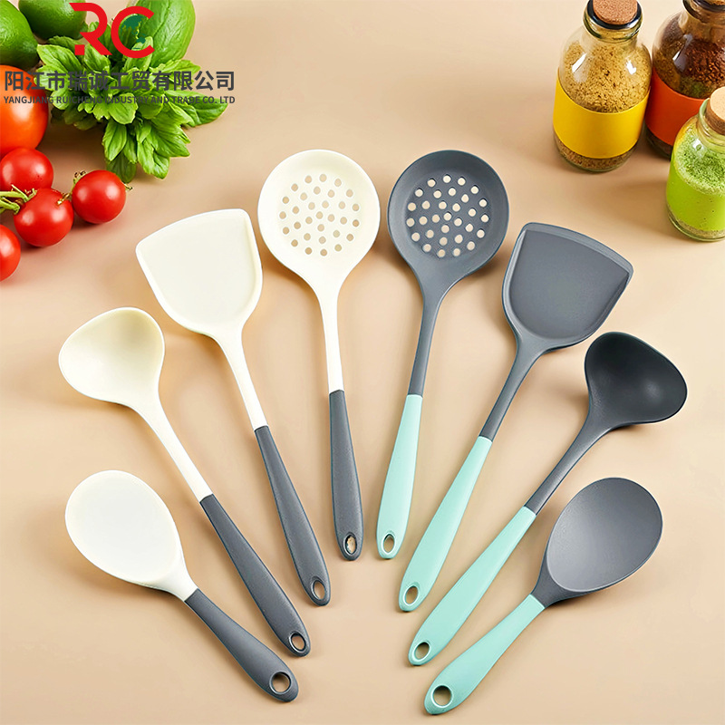 Two-color silicone kitchenware