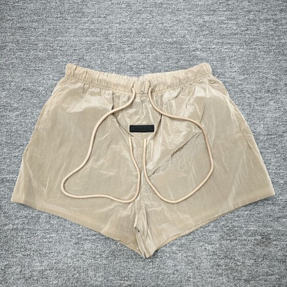 Spring and summer 2024 new FOG polyline metal nylon gradient shorts for men and women with a batch of hair