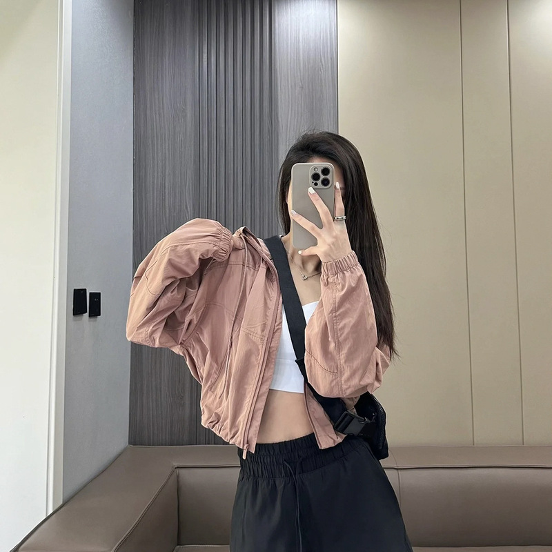 Spring and Summer New Sports Jacket Yoga Wear Women's Short Windproof and Waterproof Short Jacket Casual Drawstring Loose Flight Suit Spring and Summer New Sports Jacket Yoga Wear Women's Short Windproof and Waterproof Short Jacket Casual Drawstring Loose Flight Suit