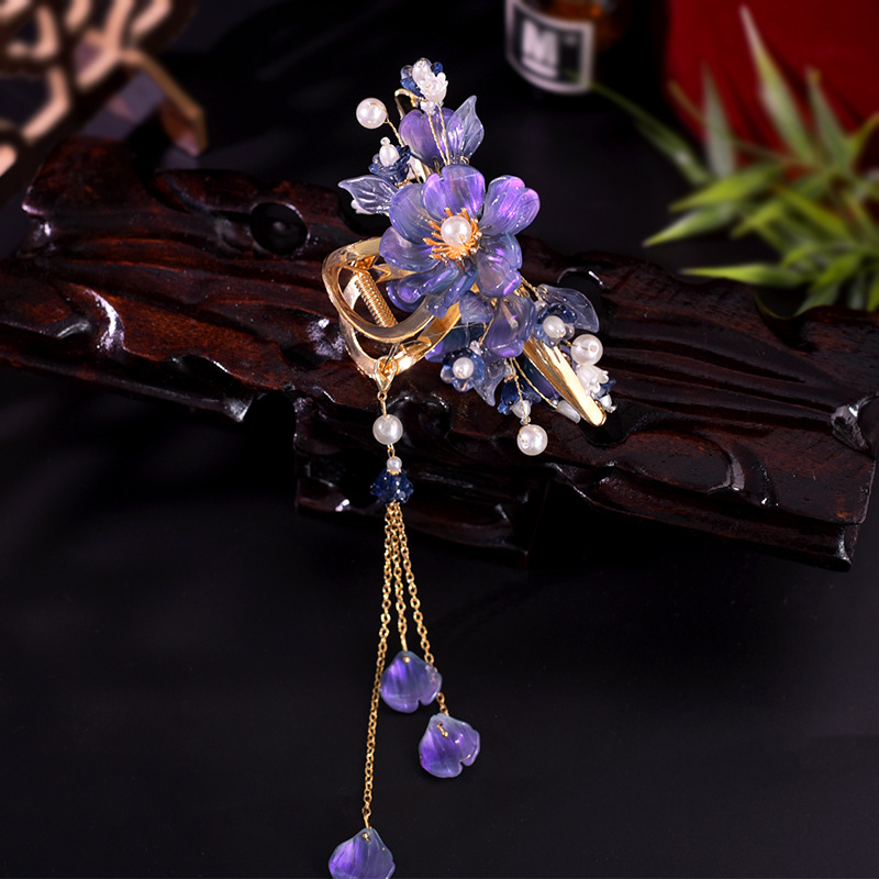 Ancient Chinese Clothing Headwear Wisteria Flower Glaze Grab Clip Tassel Pendant Hairpin Antique Flower Grab Clip Back of Head Hair