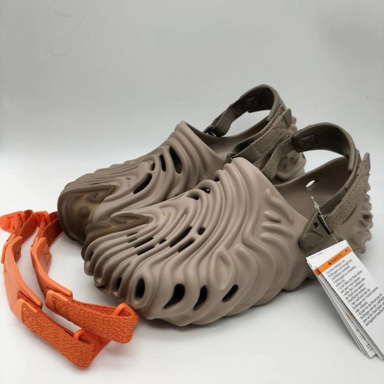 Salehe Capture Joint Fingerprint Clogs for Men and Women Couples Casual Beach Shoes Fashionable Toe-toe Sandals and Slippers