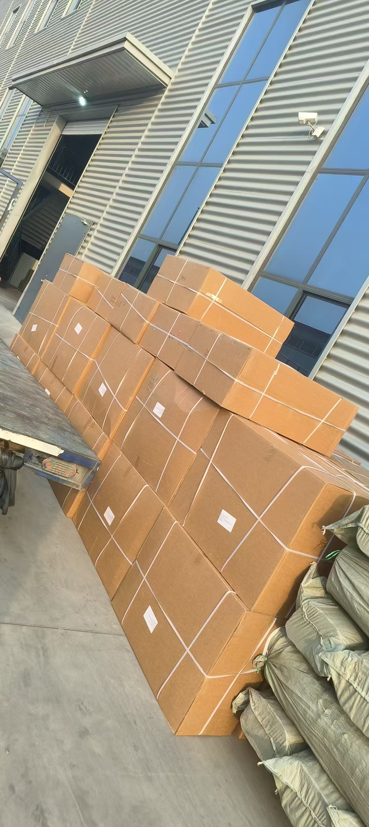 Electric vehicle child seat, safety seat, front-mounted seat for electric scooters, motorcycles, children, babies, infant seat