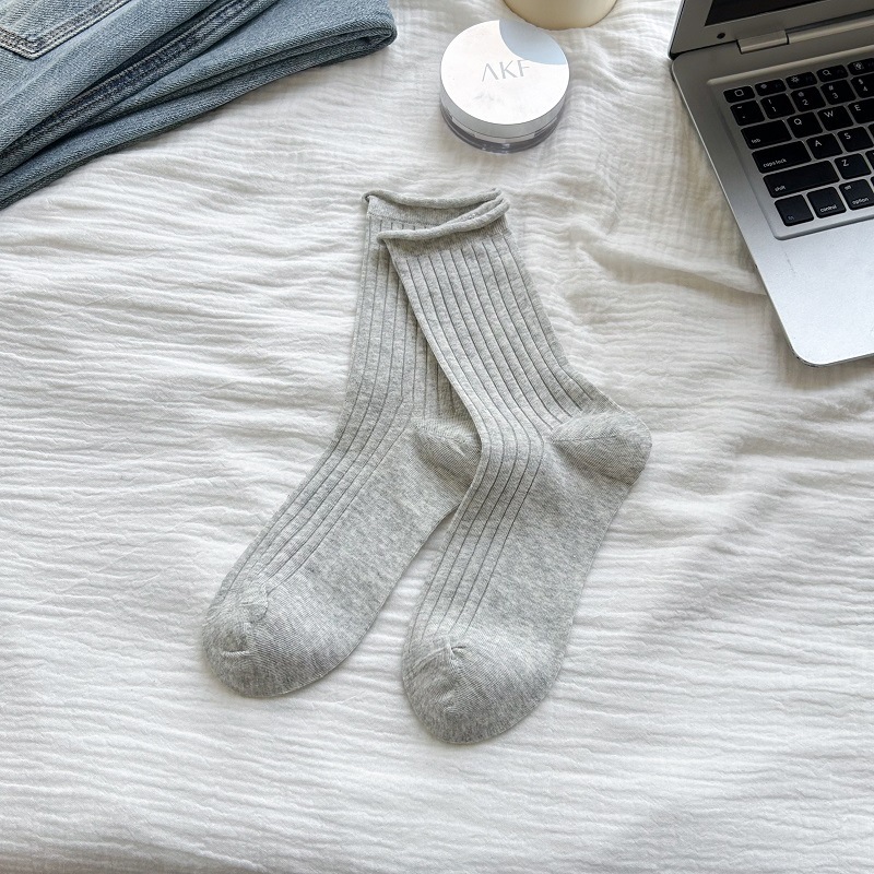 Calcetines coreanos Dongdaemun de verano, finos, transpirables y de color sólido, diseño minimalista.