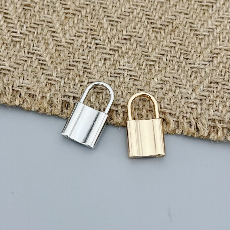 Alloy Ins Key Lock Pendant Pendant DIY Handmade Jewelry Bracelet Necklace Keychain Earrings Accessories Material Package