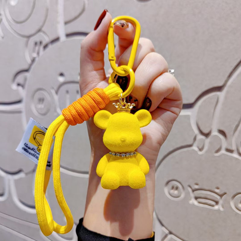 Nuevo cartón de dibujos animados flocado corona violenta oso llavero colgante pareja muñeca bolso colgante teléfono móvil pequeño regalo