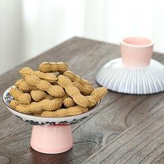 High-end blue and white porcelain fruit plate with tall legs, retro Chinese style living room home use ceramic tea snack plate, cake and snack nuts and dried fruit plate