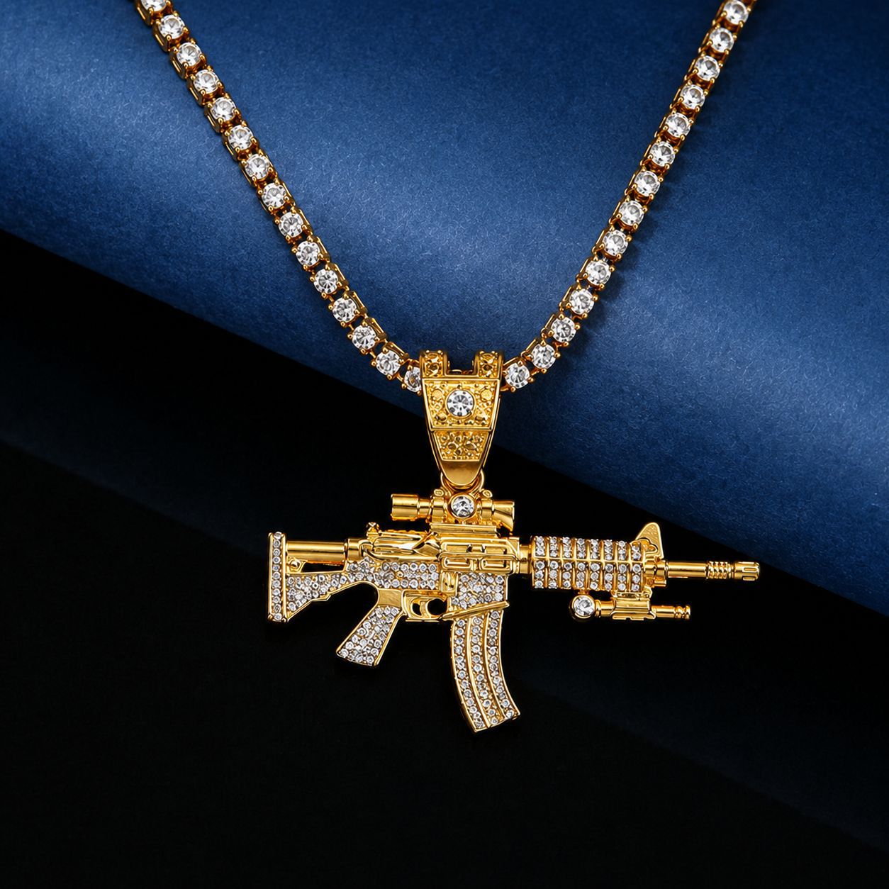 TEMU ventas calientes de nuevo diamante tipo arma de joyería aleación de simulación AK modelo de armas cross-border hip hop collar de hombre