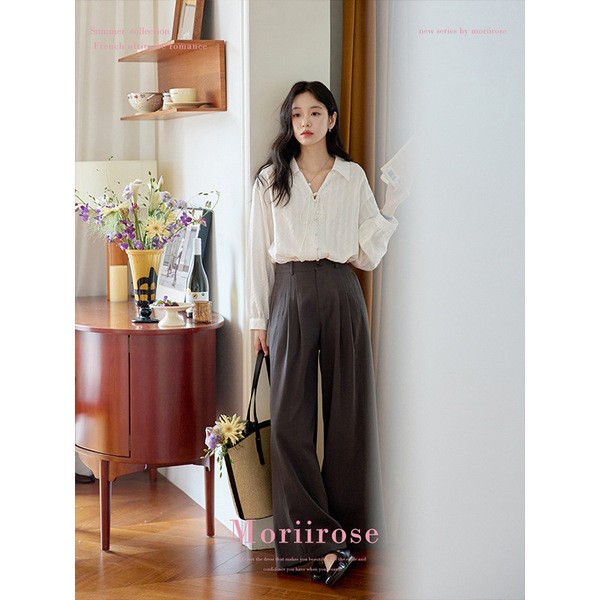 White autumn retro shirt