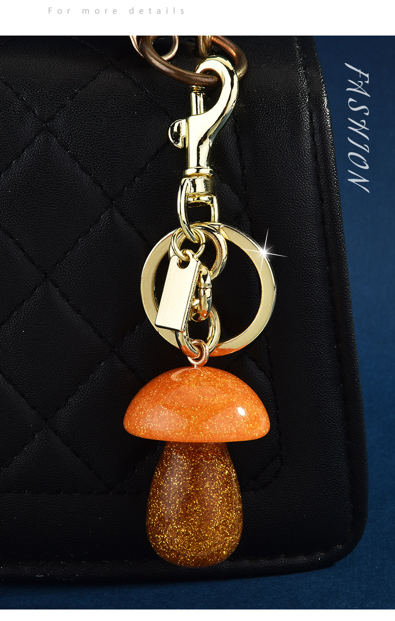 Holiday, Street Occasion Alloy Material 1 Piece Cute Classic Style Mushroom Alloy Plating Bag Pendant Keychain