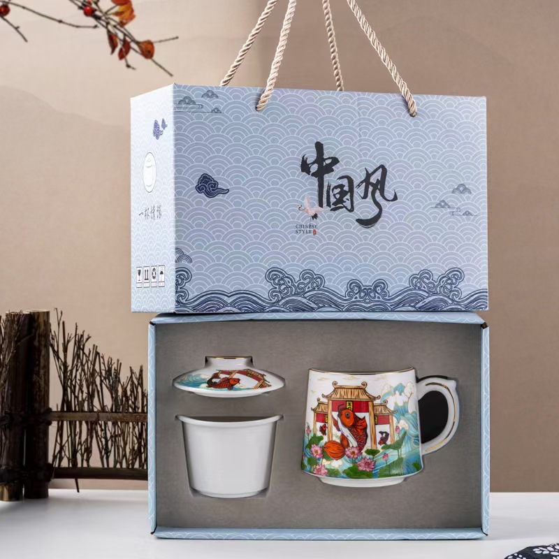 Personalidad creativa taza de la Oficina de estilo chino con tapa de té Taza de cerámica de regalo de fugas de Año Nuevo taza de beber de alta apariencia