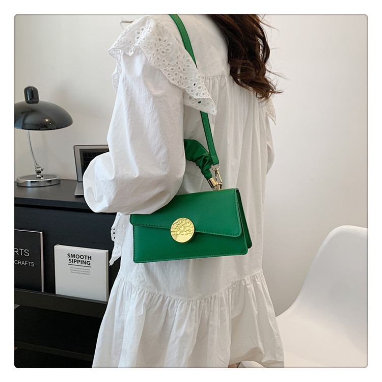 262g Weight Magnetic Buckle Closure Type Single Shoulder Strap Strap Type Crossbody Bag Bags Type Casual, Holiday Occasion Pu Leather Material Solid Color Pattern All Seasons Season Women's Gender Streetwear Style Square Shape Medium Size Women's Medium Pu Leather Solid Color Streetwear Square Magnetic Buckle Crossbody Bag 18