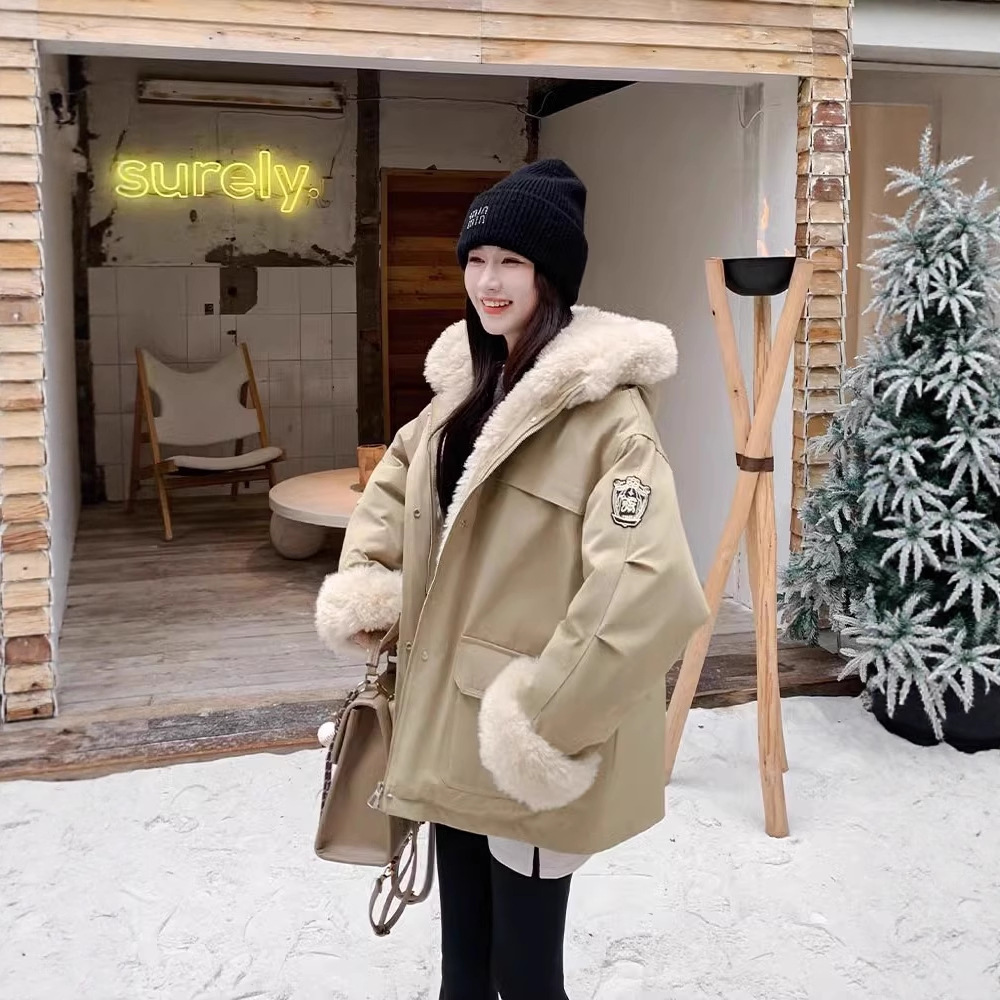 2025 invierno comercio exterior de cordero encapuchado y terciopelo para superar la nueva moda de ropa de algodón de plumón de mujer chaqueta de algodón abrigo