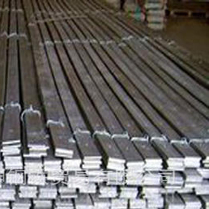 现货批发镀锌扁钢40*4 Q235接地母线扁铁条 防锈幕墙扁铁