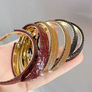 �W���L�p���F����ɫƤ��׺ζ�Ȧ�߼��Еr�к��sͨ���ϙn�ζ��