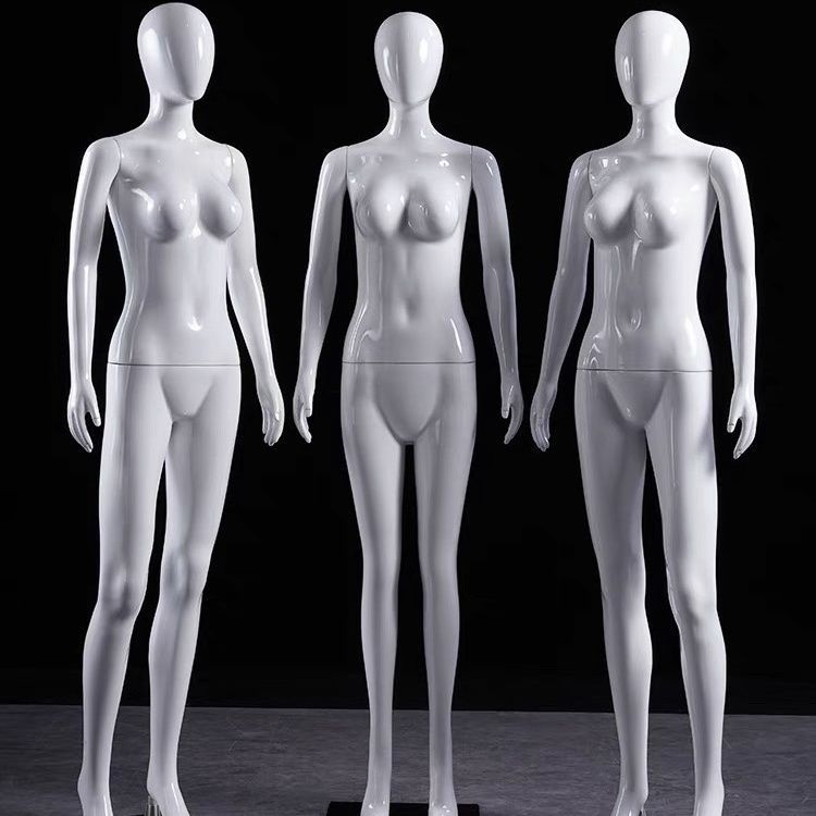 Modelo de accesorios de ropa de mujer europea y americana pintada exhibición blanca pintada maniquí modelo de ventana modelo de mujer al por mayor