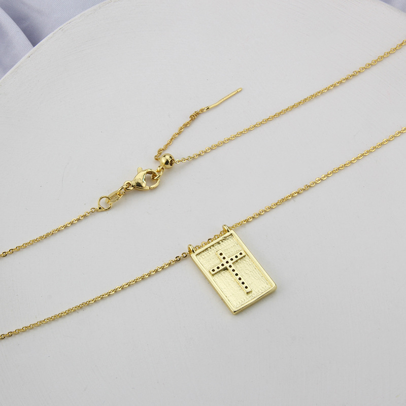 Fashion Tag Cross Pendant Gold Plated Inlaid Zirconium Square Tag Copper Necklace display picture 4