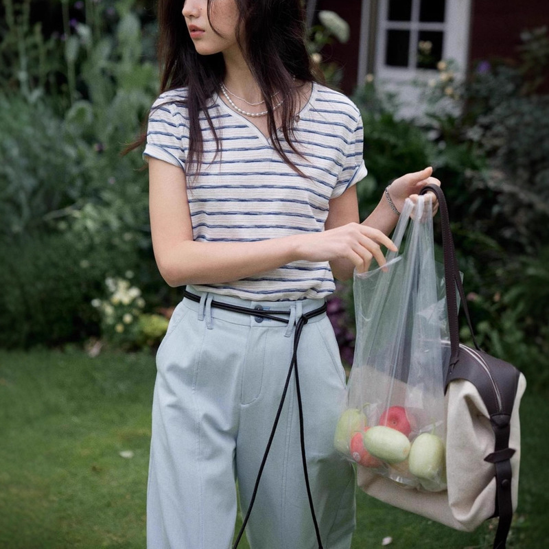 French Retro Lyocell V-Neck Stripesd T-Shirt Women's Summer 2025 New Slim Short-Sleeved Top