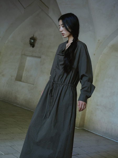 COMOS CMS Autumn long elegant dress