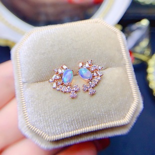 Factory wholesale explosions natural white opal earrings S925 silver inlaid main stone 4*6 selling Europe and the United States a generation of hair