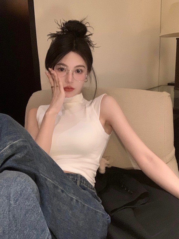 白の短い袖のないベストtシャツの女性の春夏の新型は腰のガードルの一体式の副乳の底のシャツの上着を収めます。|undefined