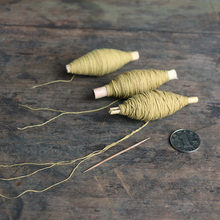 草木染棉纱棉线轴线手工缝线刺绣线植物染浅黄色缝被子单股