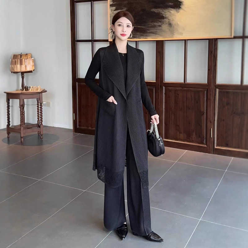 Miyake Long Vest, Feminine, Fashionable and Versatile Jacket, High-End Fish Scale Pleated Top, Loose Large Size Pleated Cardigan