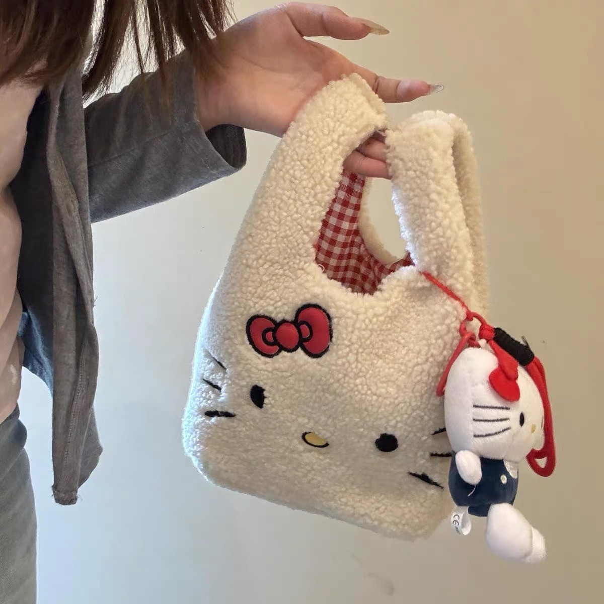 여성 뽀글이 미니 토트백 겨울 데일리 손목가방