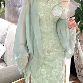 新中式国风清冷感绿色改良旗袍性感风情万种绝美挂脖连衣裙女夏季