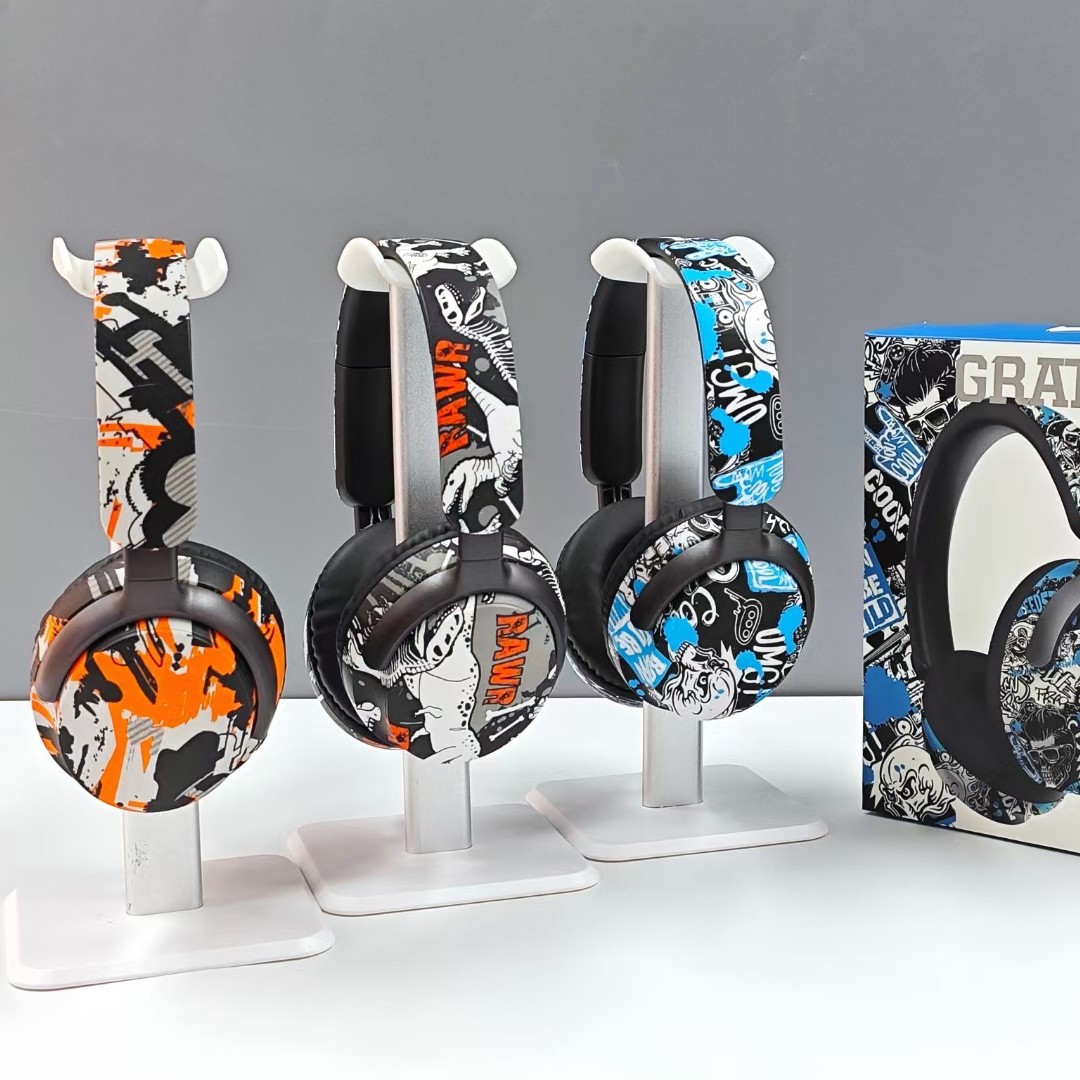 Transfronterizos nuevos AKZ - 38 personalidad creativa camuflado graffiti auriculares auriculares Bluetooth auriculares inalámbricos al por mayor