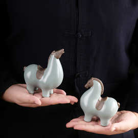 唐马茶宠摆件招财客厅玄关酒柜摆件陶瓷家用客厅办公茶桌茶宠摆件