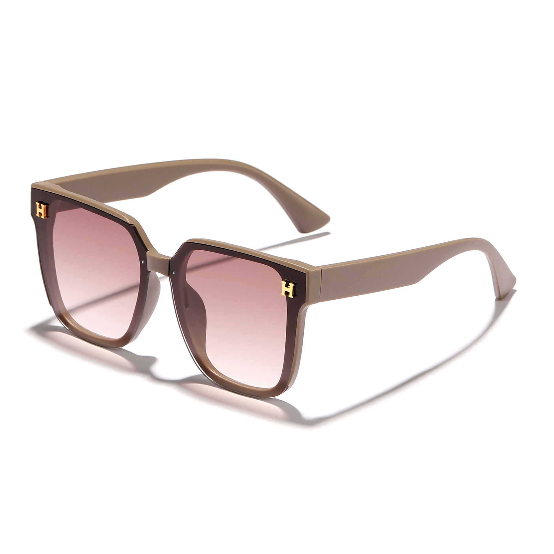 2024 nuevas letras simples transfronterizas, marco generoso, gafas de sol de moda, sombrilla al aire libre para mujer, gafas de sol ligeras de todo fósforo