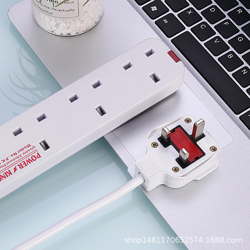 Cross-border British Standard Plug Multi-pocket Socket   Enchufe estándar británico enchufe de cable enchufe transfronterizo enchufe al por mayor