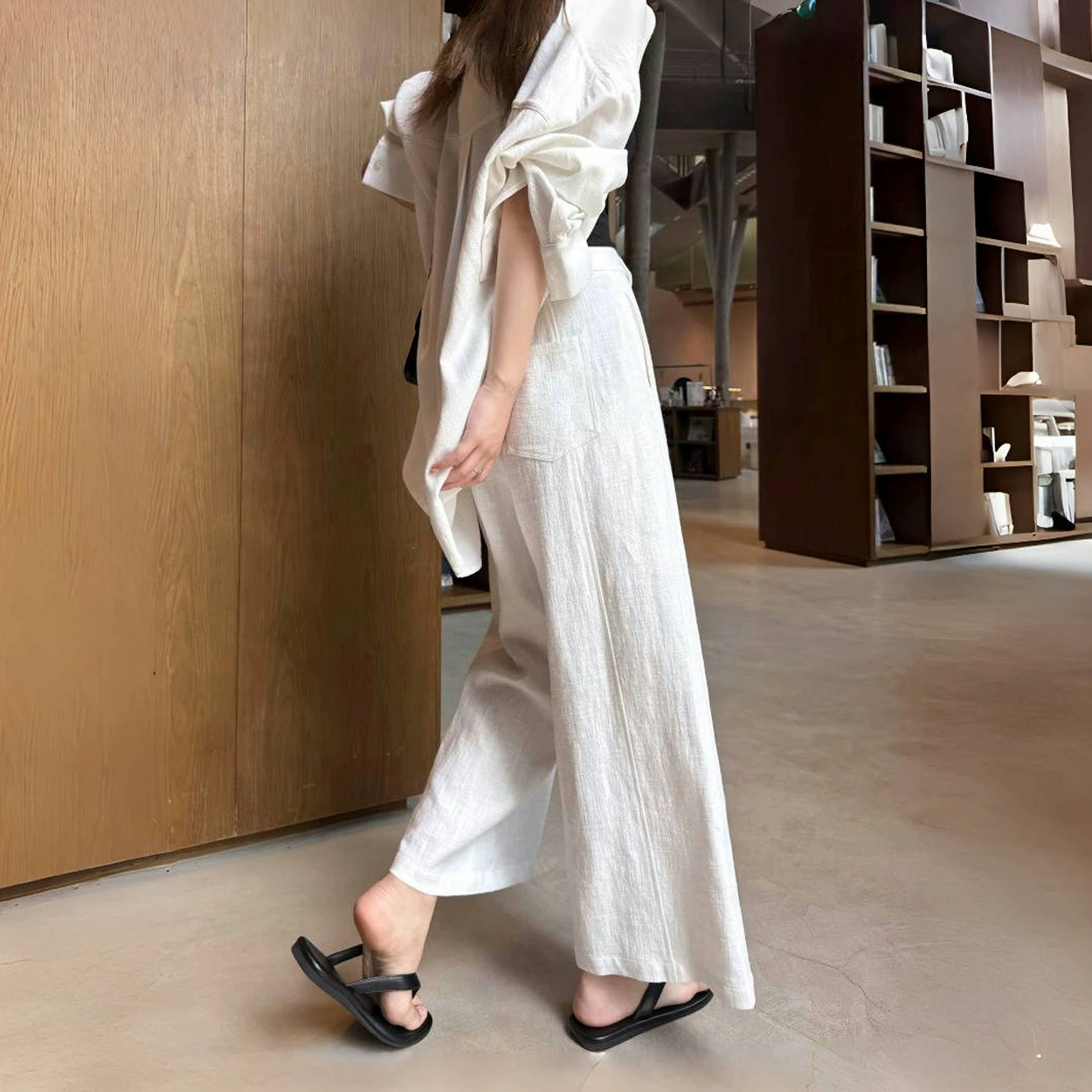 Белые льняные широкие брюки из рами для женщин, лето 2025, тонкие дышащие укороченные брюки из хлопка и льна с драпировкой, прямые брюки в стиле старых денег