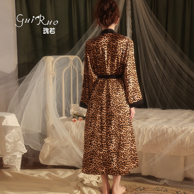 瑰若深V慵懒加胸垫女睡衣纯欲火辣豹纹印花缎面睡裙外袍套装5465|undefined