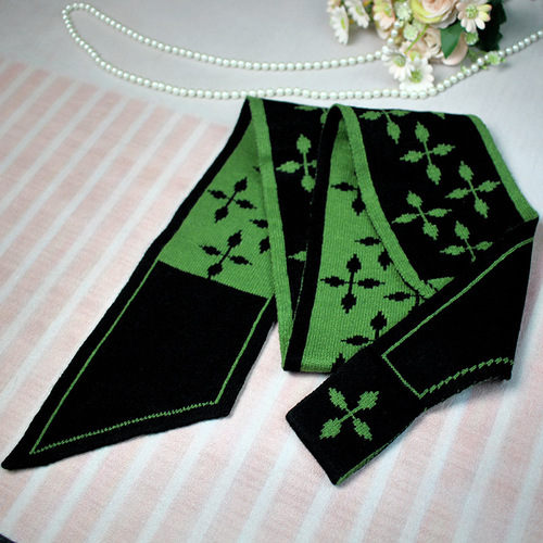 Knitted wool lazy cross short scarf for girls, plaid autumn/winter warm and elegant silk scarf, neck warmer small scarf