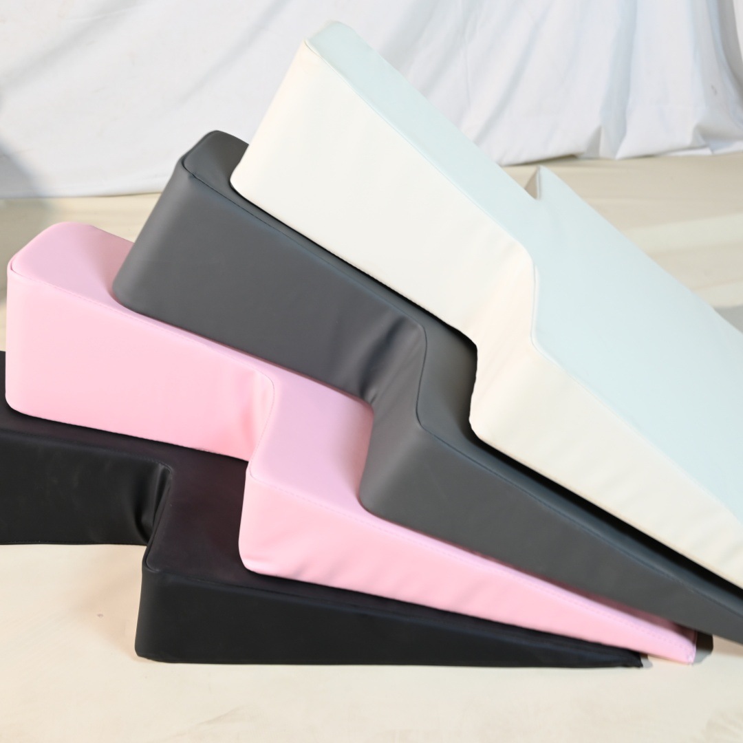 Pilates Reformer wedge mat for pregnant women, Pilates bed accessory, incline mat for yoga studio training