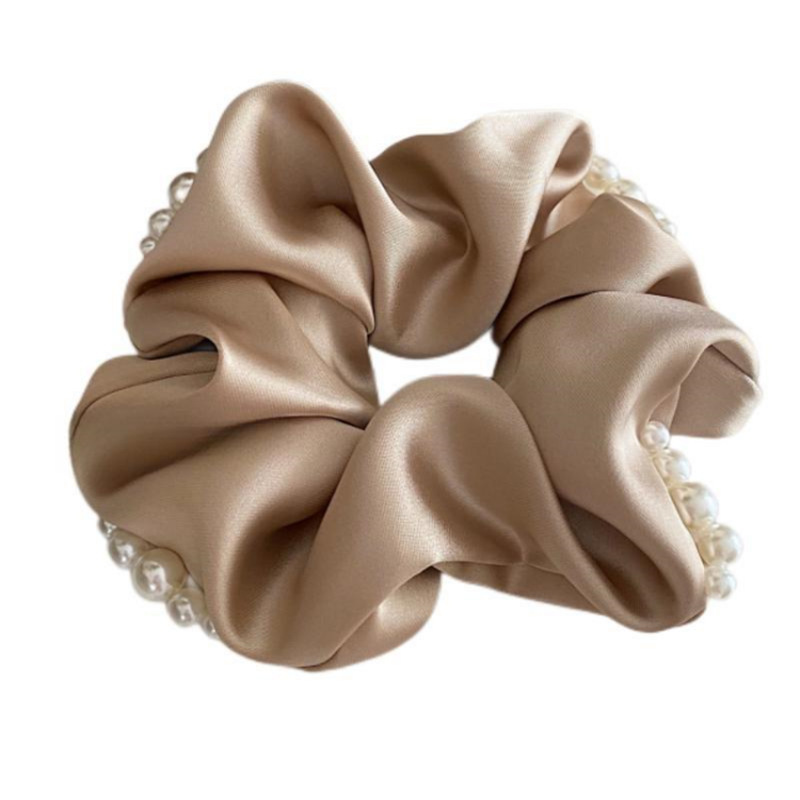 Scrunchie elegante con perle per donna accessorio capelli stile_voghion.com