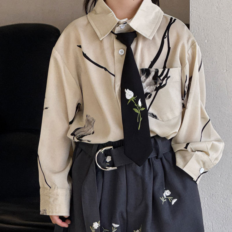 Белый лонгслив, аксессуар, 25303м