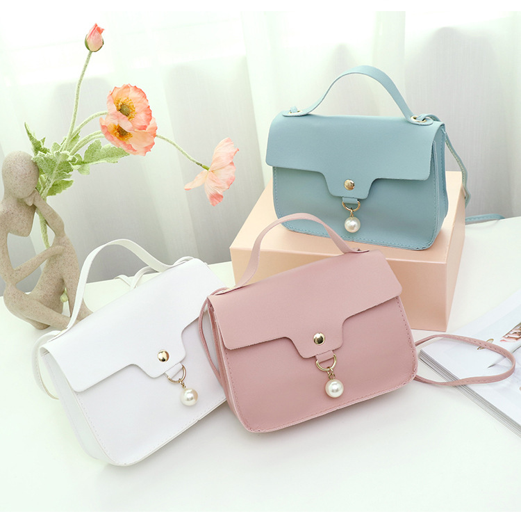 Small Pu Leather Square Bag display picture 3