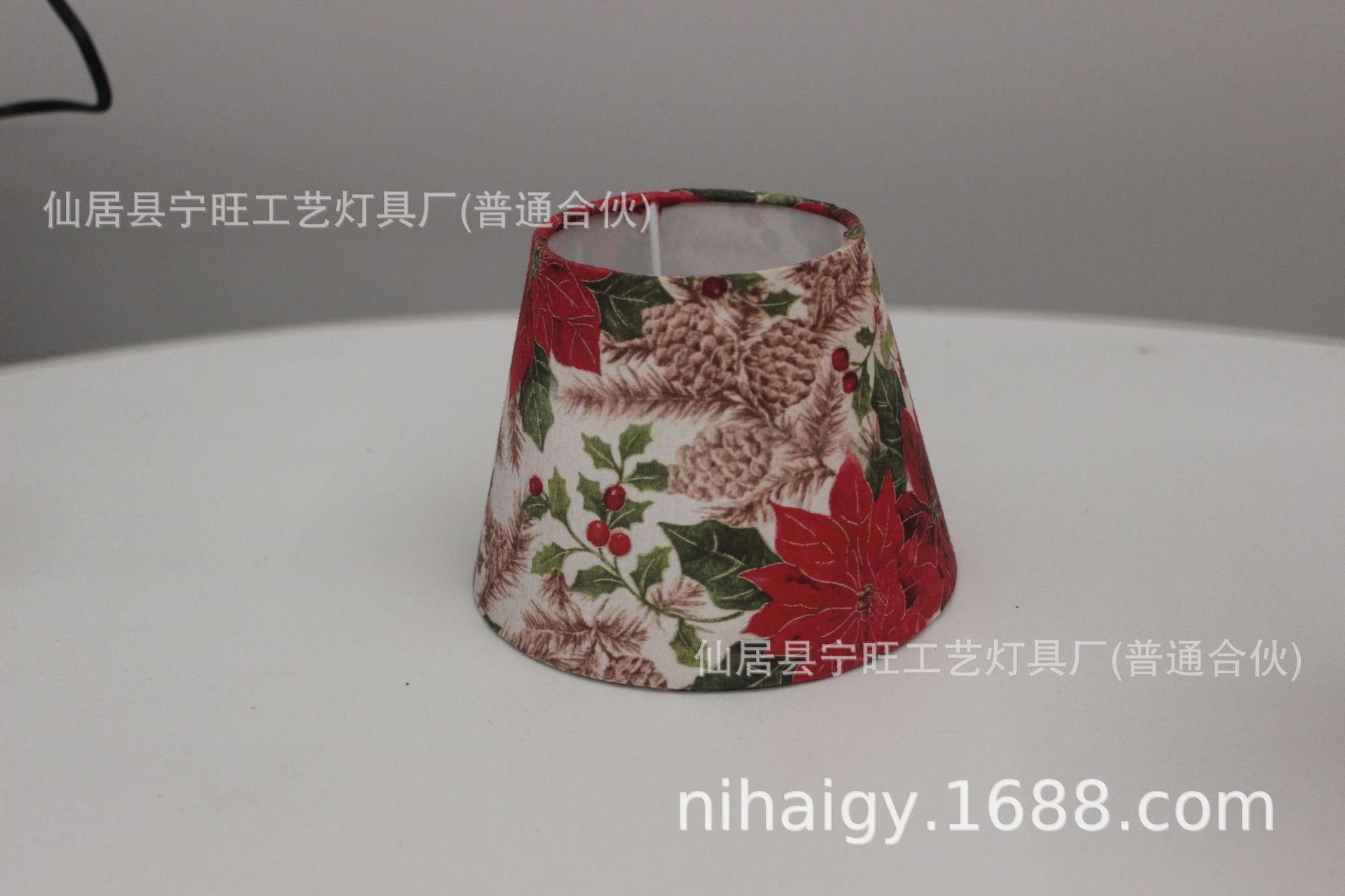 개별 포장된 붉은 꽃