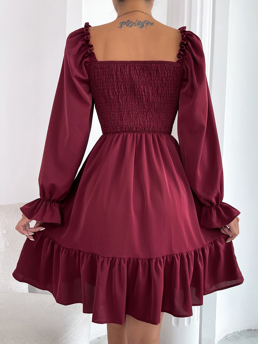 374g Weight Knee-Length Dress Length Type Long Sleeve Sleeve Length A-Line Skirt Dresses Type Flounce Sleeve Sleeve Type Polyester Fabric Type High Waist Waist Line Daily Occasion Square Neck Neckline Regular Fit Fit Type Solid Color Pattern Summer, Spring, Autumn Season Women'S Gender Ruffles Design Fashion Style Wholesale Women'S Fashion Ruffles Solid Color Daily Square Neck Long Sleeve A-Line Skirt 24