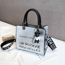 跨境新款女包外贸包包大容量托特包印花字母包包河北白沟出口女包