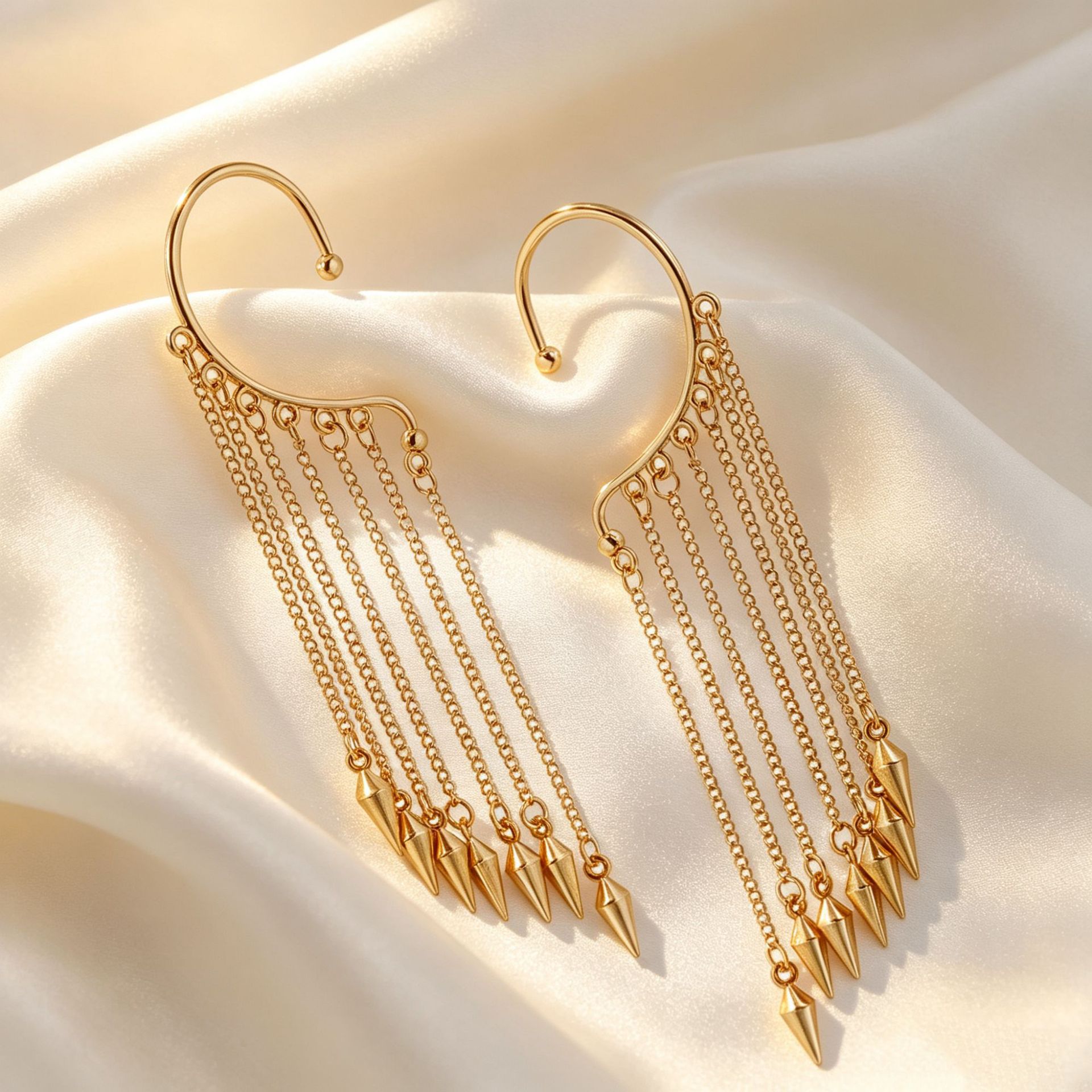 European and American cross-border fashion jewelry, metal tassel ear cuffs for women without ear holes, sexy hot girl style, exaggerated cone-shaped earrings