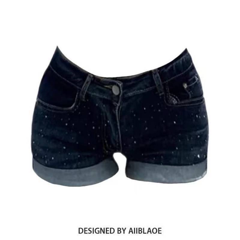 American-Style Spicy Girl Rhinestone Embellished Hip-Enhancing Denim Shorts for Women, Spring and Summer Design, Slim Fit, Low Waist, Flattering, Butt-Hugging Hot Pants