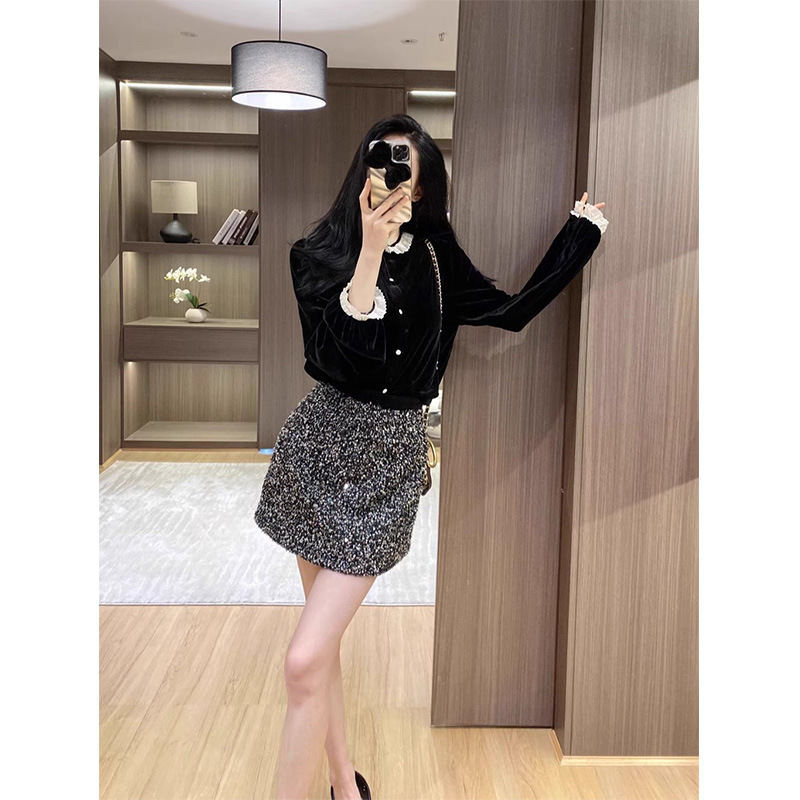 European Station 2025 Early Spring New Designer Niche Retro Sweet Contrast Lace Silk Velvet Shirt