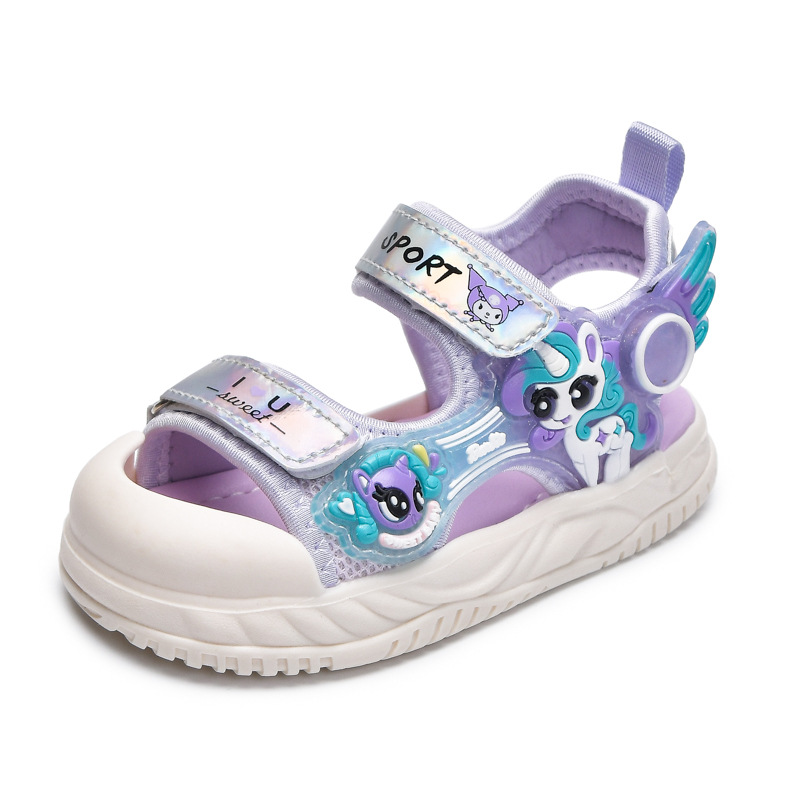 Sandalias iluminadas para niñas, nuevo estilo de verano, sandalias de princesa para niña, zapatos de suela suave para niños pequeños, zapatos de playa Baotou