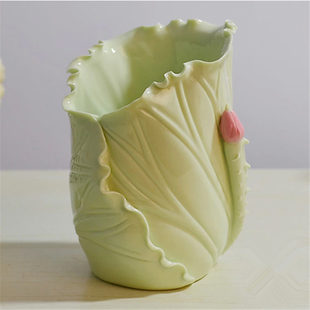 Jingdezhen Ceramic Handmade Fresh Lotus Leaf Pen Holder Creative Office Desktop Decoration Small Pen Holder Decoration Gift