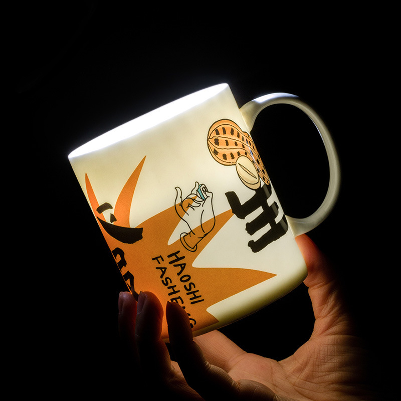 Fábrica de cerámica gran capacidad en el punto de la marea nacional de viento buenas cosas ocurren tazas de cerámica creativas tazas personalizadas regalo de acompañante